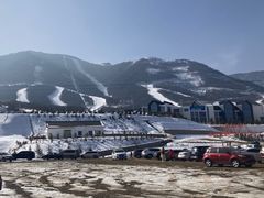 -鳌山滑雪度假区