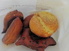 碱水面包-WHEN PIGS FLY当猪飞