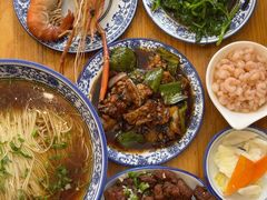 -裕兴记·蟹黄面馆养育巷精选店面馆