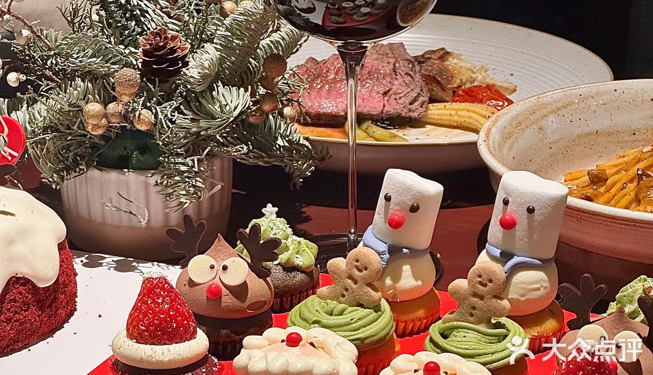 圣诞小蛋糕把气氛拉满了🎄🎅🏻🧁