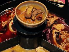 -皇城老妈·大连海鲜火锅(港湾店)