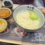 蟹黄面味道鲜美，孩子很爱吃