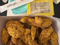 -BHC炸鸡(明洞总店)