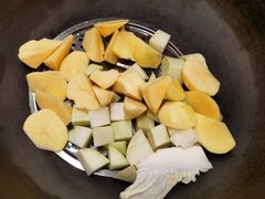 -粘豆包铁锅炖二部(温泉街店)