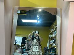 -甜镜物语 LOLITA·汉服·JK制服三坑生活馆(滨江道店)