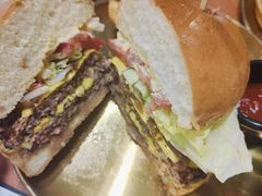 魏斯里双层堡-魏斯理汉堡(西安沣东吾悦店)