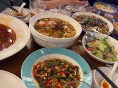 -爱啤精酿·民谣酒馆(滨江店)