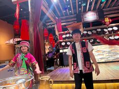 -老滇山寨•云南特色菜•地方菜•民族风情歌舞表演(金碧店)