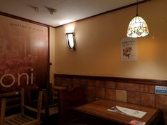 -玛格萝妮比萨屋(四平店)