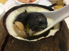虫草花椰子炖乌鸡汤-汇景花园酒家(基立下道店)