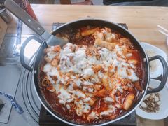 -亲昵春川鸡排(韩国美食街店)