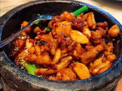 石锅杭椒牛蛙-桂满陇-西湖船宴(西单大悦城店)