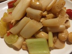 爽脆鲜藕尖-老班长手工灌汤包老店(东山店)