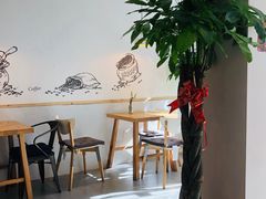 -红小姐咖啡馆(西津渡店)