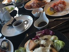 -唐拉雅秀酒店-西锦汇空中BBQ·思创餐厅