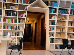 -钟书阁(松江泰晤士小镇店)