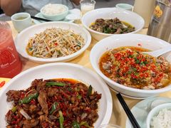 -笨罗卜浏阳菜馆(龙华鹏润达店)