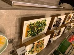 -南郊宾馆·风味自助餐厅·山东十六地市特色菜