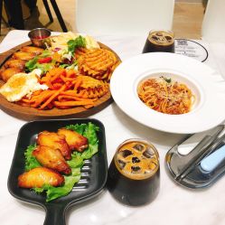 -MINI MARS KIDS CLUB亲子家庭中心(长宁天山店)