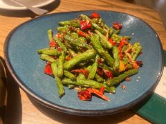 -耶里夏丽·新疆菜·家庭聚场(百联中环购物广场店)