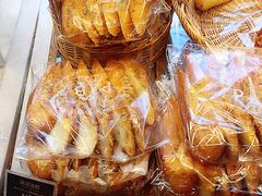 -巴黎贝甜(大宁国际商业广场店)