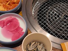 -明洞阿姨·韩式酱蟹烤肉·创意料理(三元桥店)