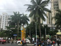 -海大南门夜市(海富街店)