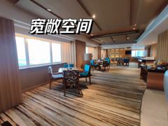 -广州中心皇冠假日酒店·汇点大堂吧