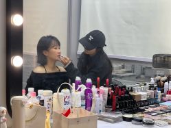 -乐派诗婚纱摄影