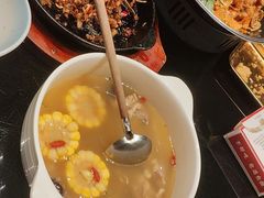 -川流不息·地道川菜·小龙虾(新松江路店)