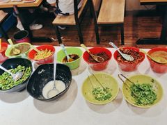 -黄记百味自助骨头王(红旗大街店)
