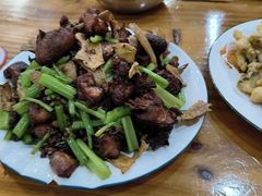 -美顺香食府鱼头老店(雪野湖店)