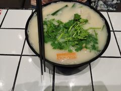 -肥汁米蘭香港米线(长宁来福士店)