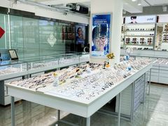 -潘多拉眼镜·蔡司依视路明月(潘家园店)