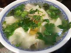 鸡丝馄饨-松针蔡记蒸饺(花园路店)
