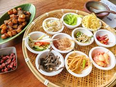 -包整·丝娃娃(一览甲秀楼风景店)