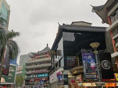 -东门小吃街