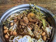 -灵山卢梅燕粉店