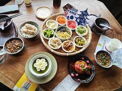 -包整·丝娃娃(甲秀楼景观店)