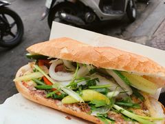 -Bánh Mì Huynh Hoa