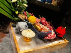 -铭牛烧肉·和牛海鲜自助(高新月牙湖店)