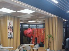 -跃动游泳健身俱乐部(新华传媒店)