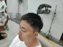 -D.G造型·烫发染发接发