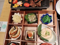 碳烤松板肉定食-味太助·银饭食堂(中华城店)