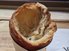 -VERIE BAKEHOUSE