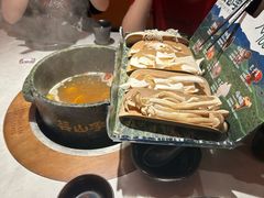 -芸山季·云南野生菌火锅(人民广场来福士店)