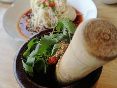 -嫩芽 ·地道重庆菜(十八梯露台夜景店)