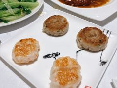 煎莲藕饼拼煎虾饼-花城苑广府菜(侨鑫店)