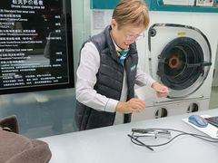 -福奈特洗衣·洗鞋·奢侈品护理(长阳路店)