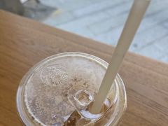 -星巴克臻选(上海长风大悦城店)